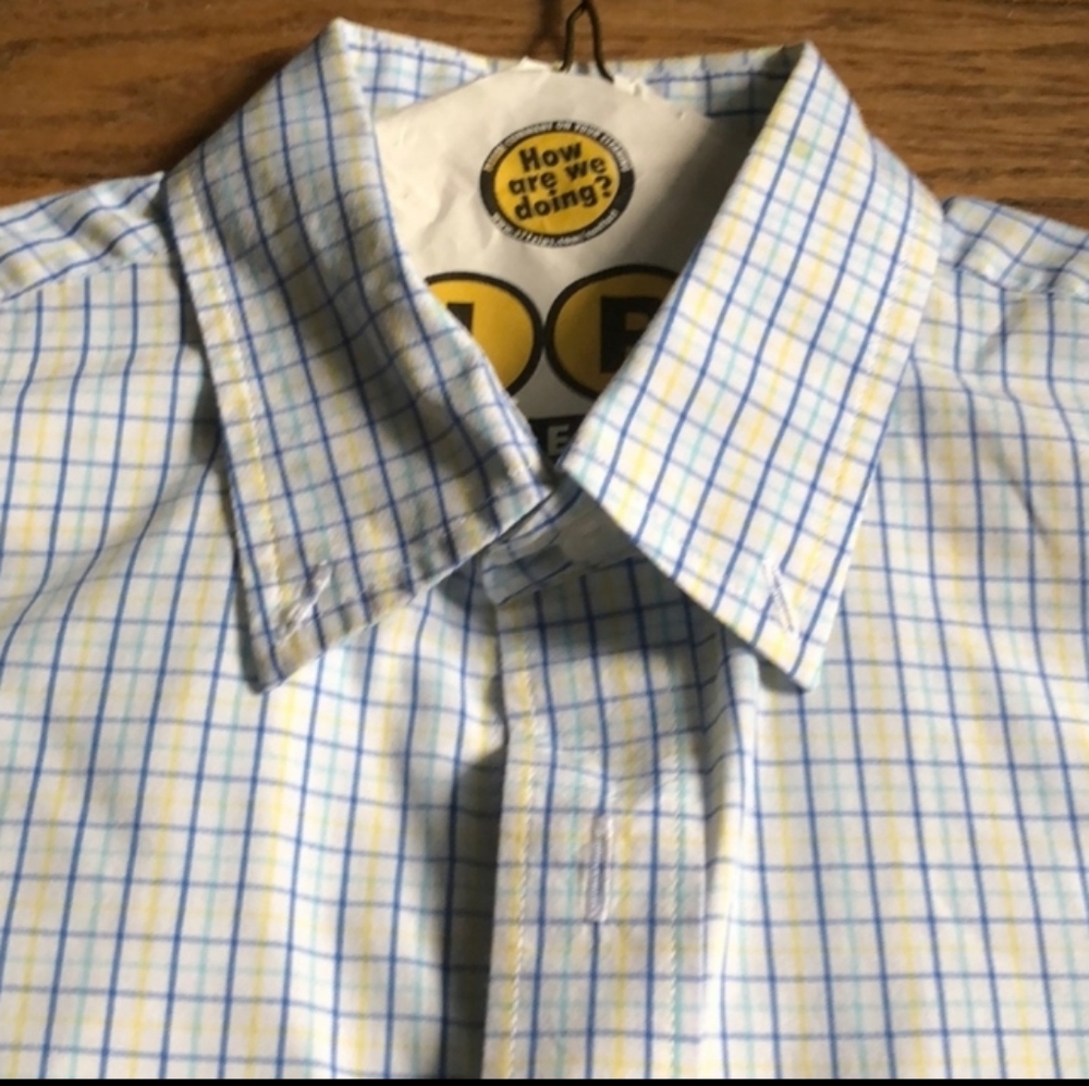 DOCKERS size M plaid button down shirt.